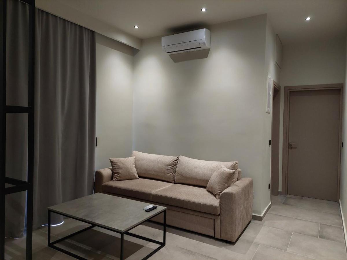 Rea'S Luxury Apartments Stoupa Exterior photo