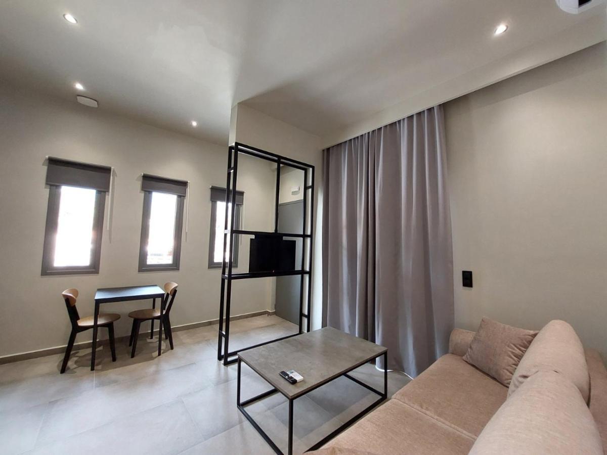 Rea'S Luxury Apartments Stoupa Exterior photo