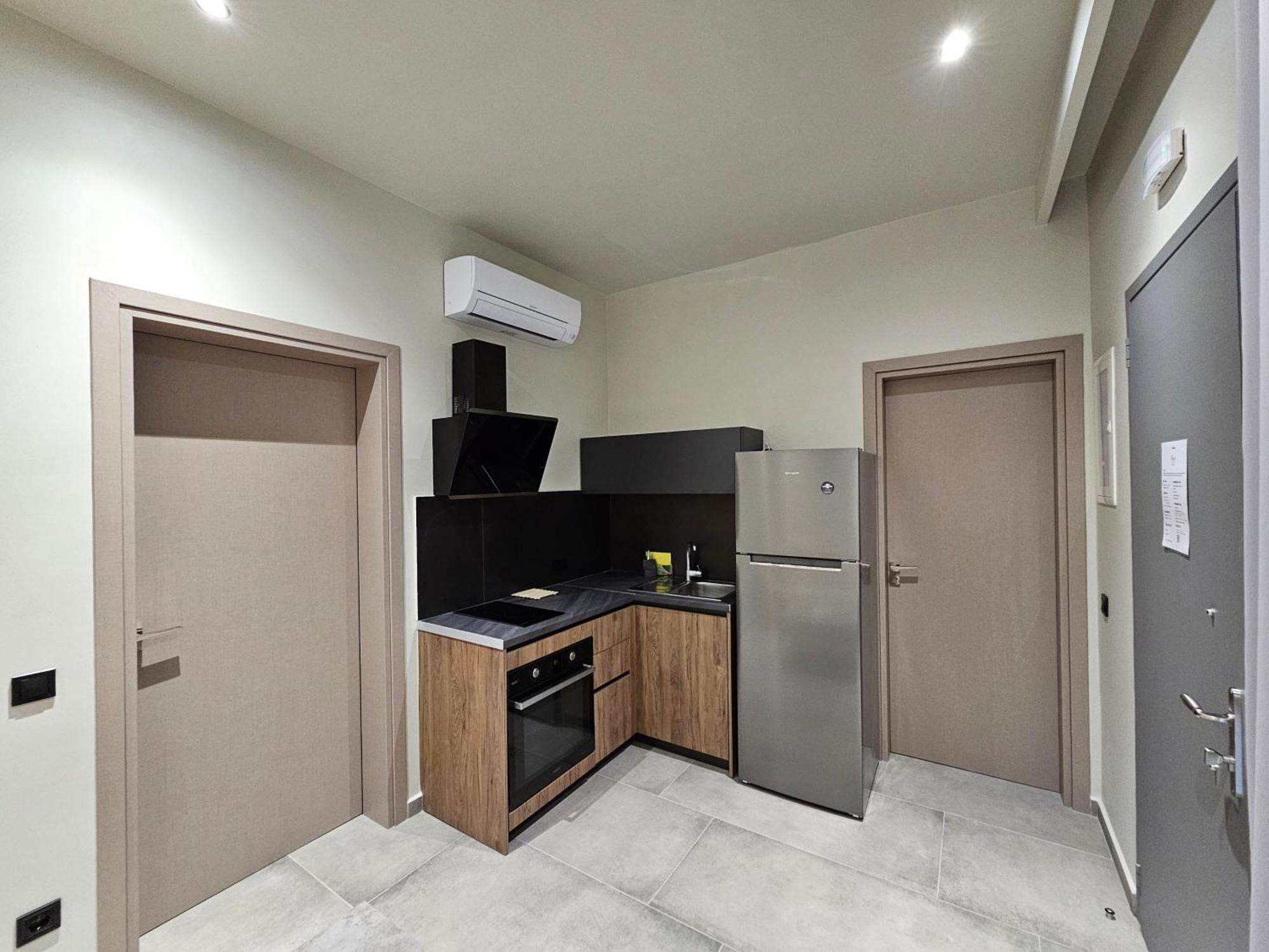 Rea'S Luxury Apartments Stoupa Exterior photo