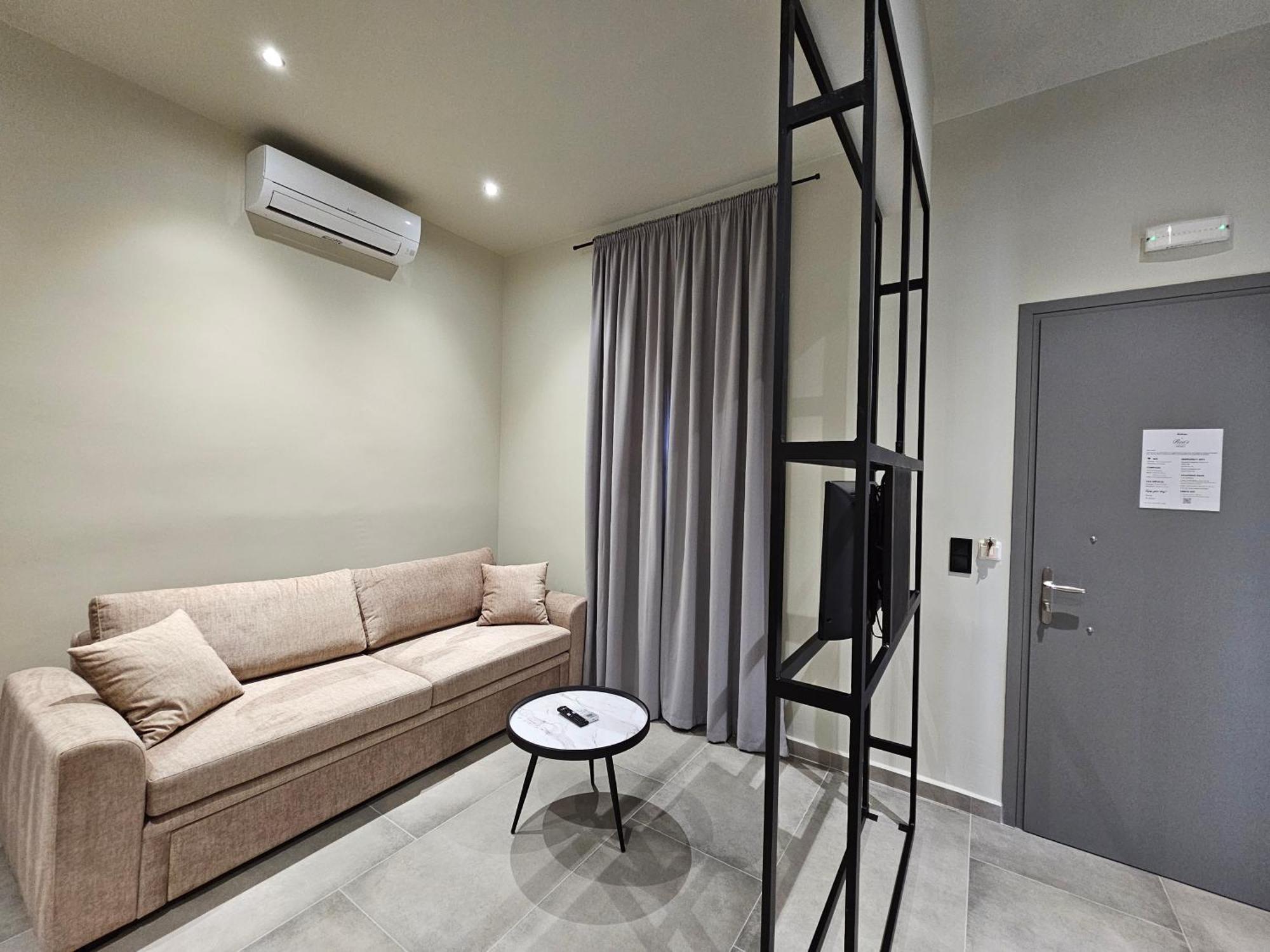 Rea'S Luxury Apartments Stoupa Exterior photo