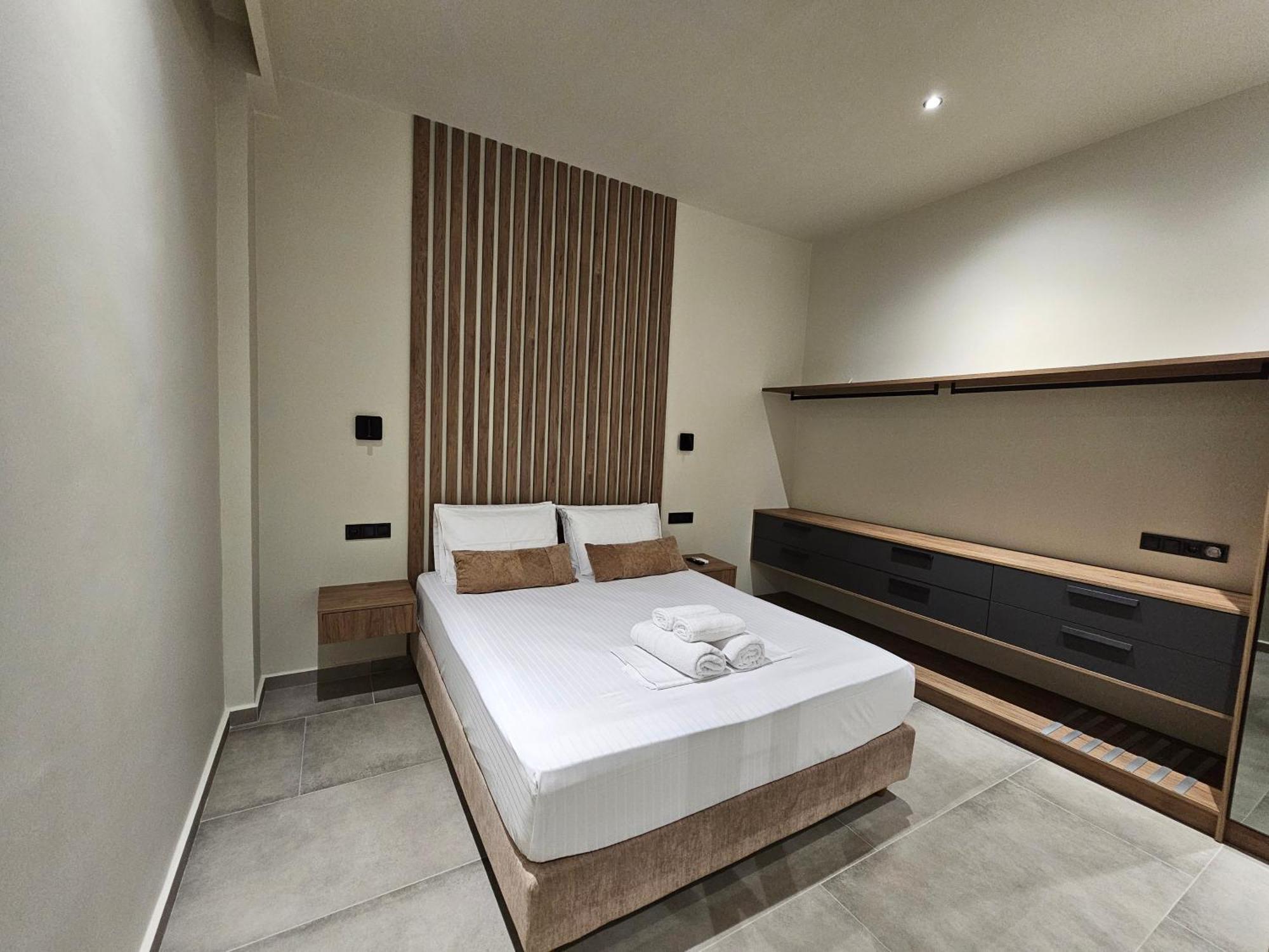 Rea'S Luxury Apartments Stoupa Exterior photo