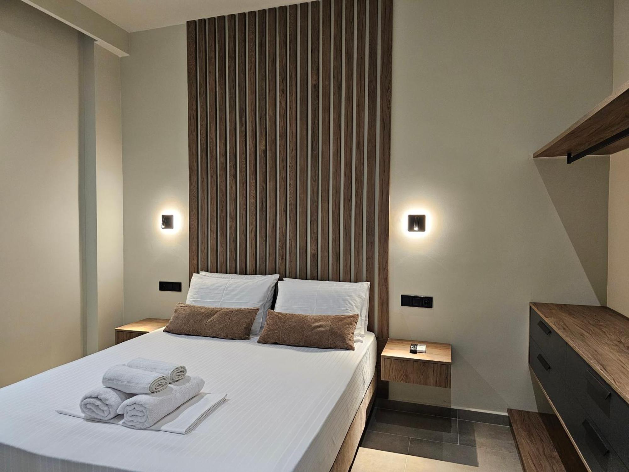 Rea'S Luxury Apartments Stoupa Exterior photo